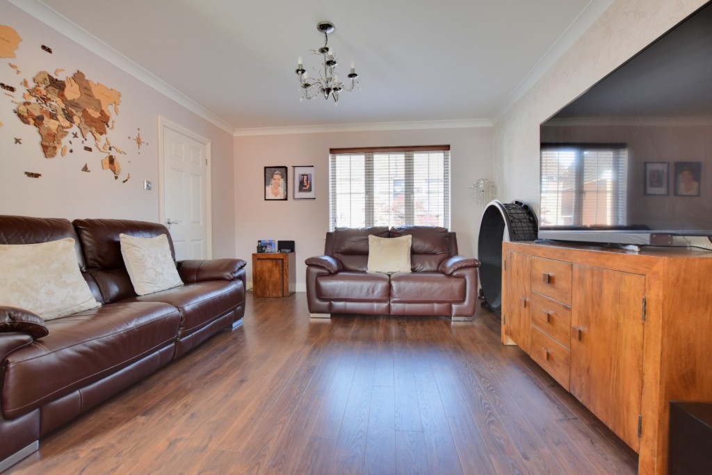 Images for Abbotsmead, Heybridge EAID:ISSL BID:401