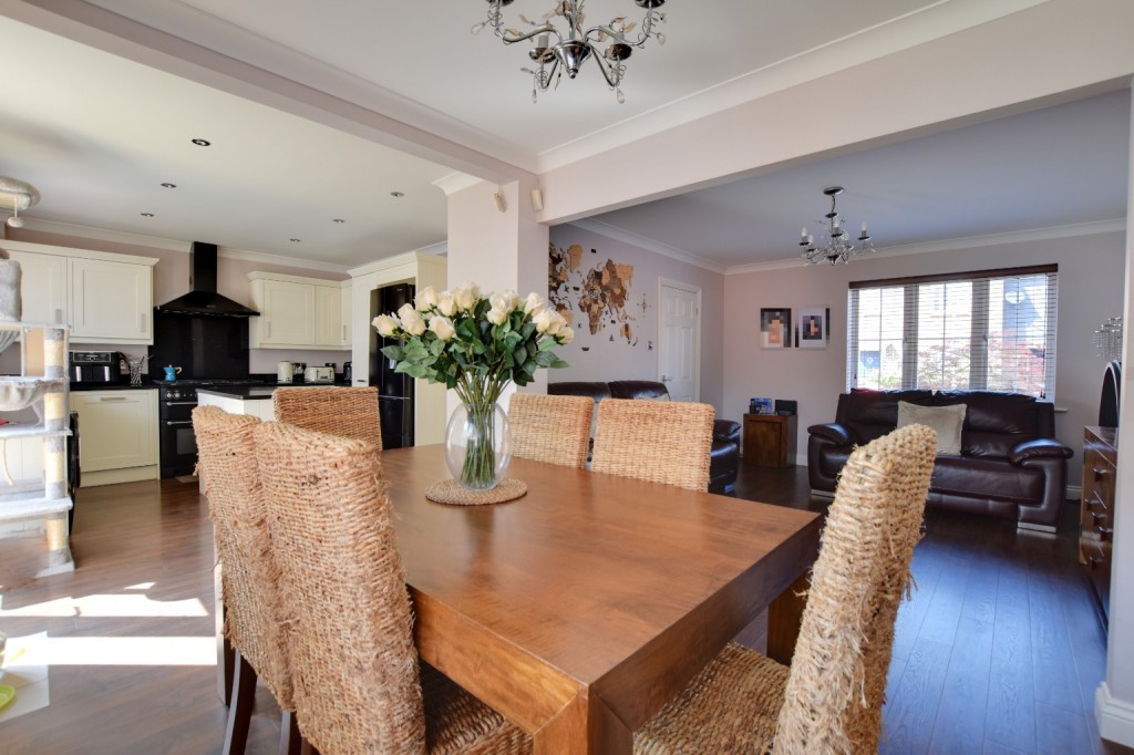 Images for Abbotsmead, Heybridge EAID:ISSL BID:401