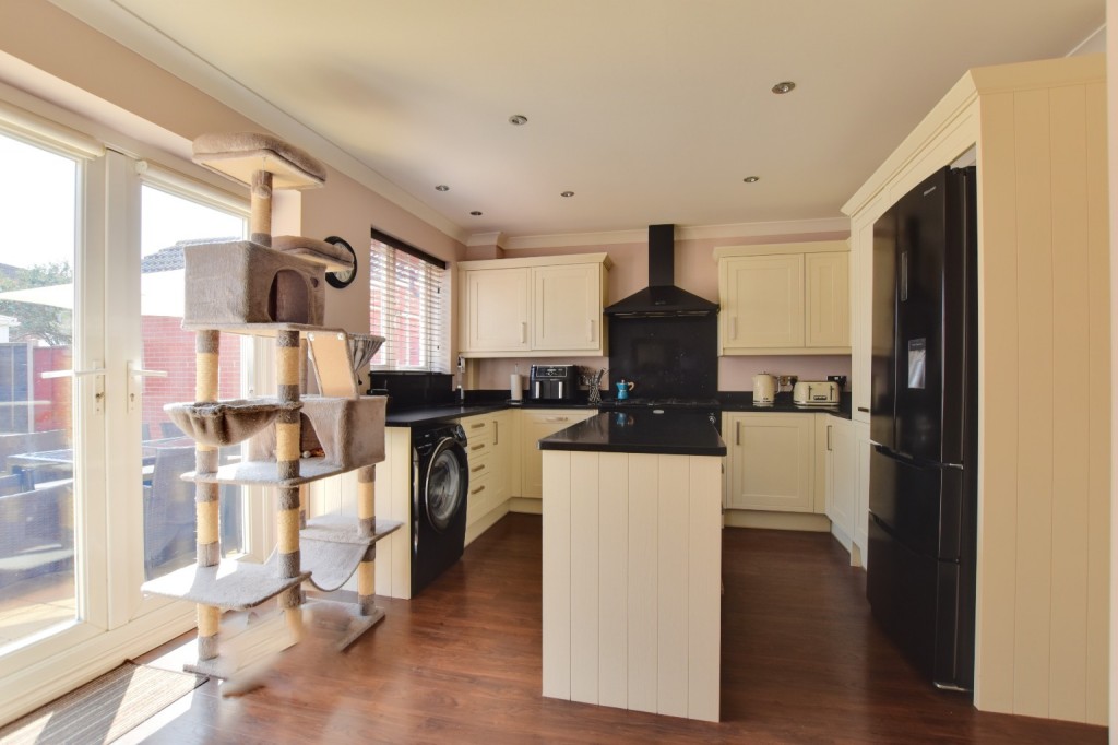 Images for Abbotsmead, Heybridge EAID:ISSL BID:401