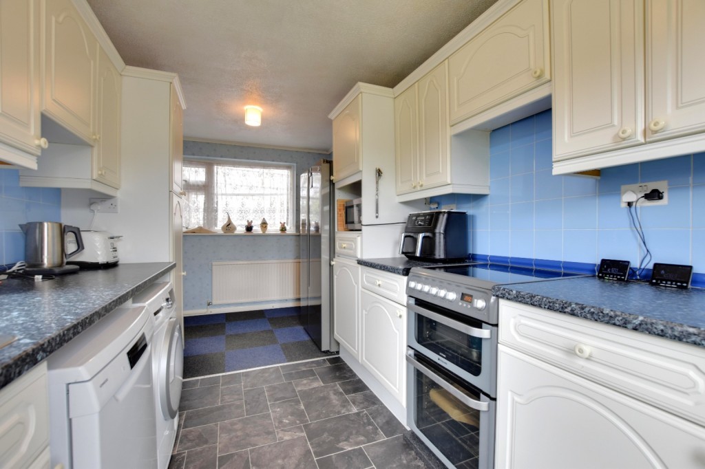 Images for Masefield Road, Maldon, Essex, CM9 EAID:ISSL BID:401
