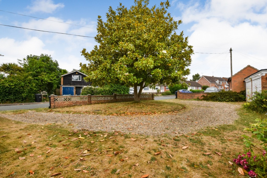 Images for Mill Road, Great Totham EAID:ISSL BID:401