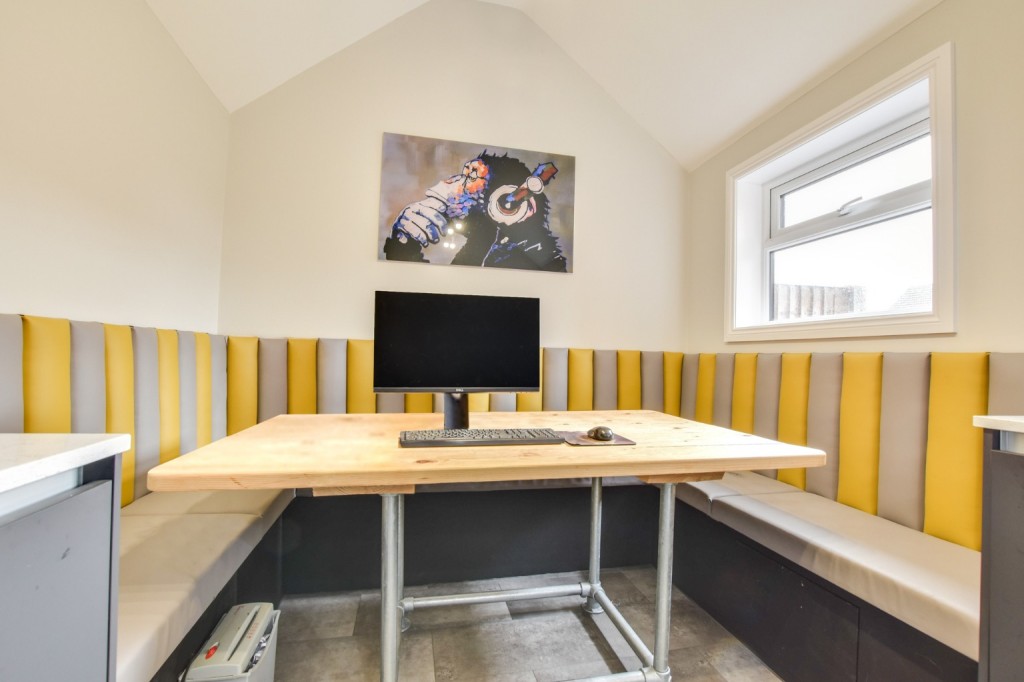 Images for St Giles Crescent, Maldon EAID:ISSL BID:401