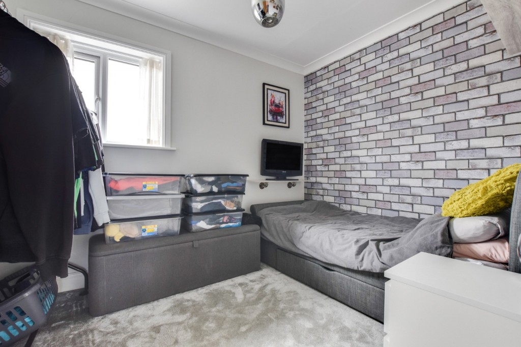 Images for St Giles Crescent, Maldon EAID:ISSL BID:401