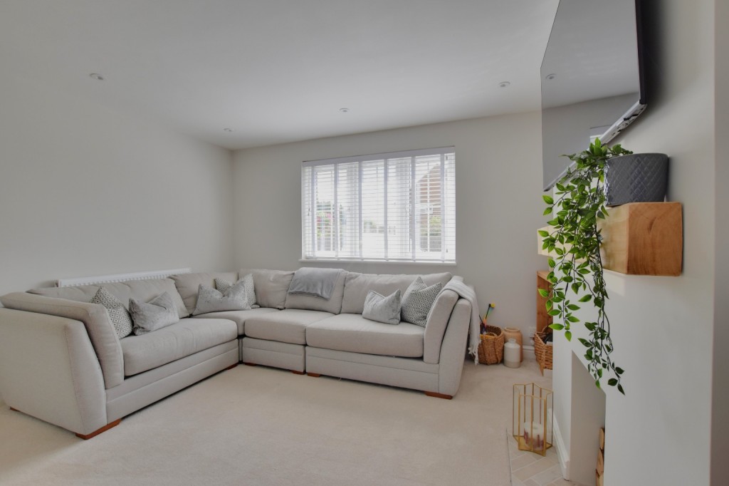 Images for Meadway, Maldon EAID:ISSL BID:401