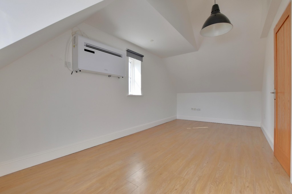 Images for Brights Path, High Street, Maldon EAID:ISSL BID:401