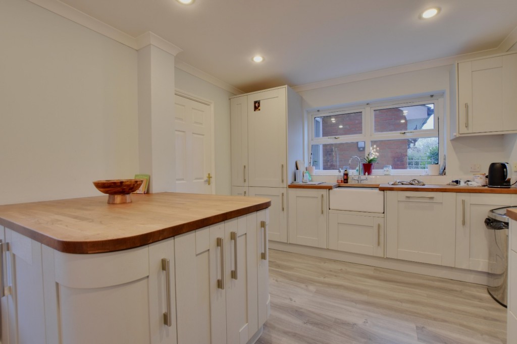 Images for Captains Wood Road, Great Totham EAID:ISSL BID:401