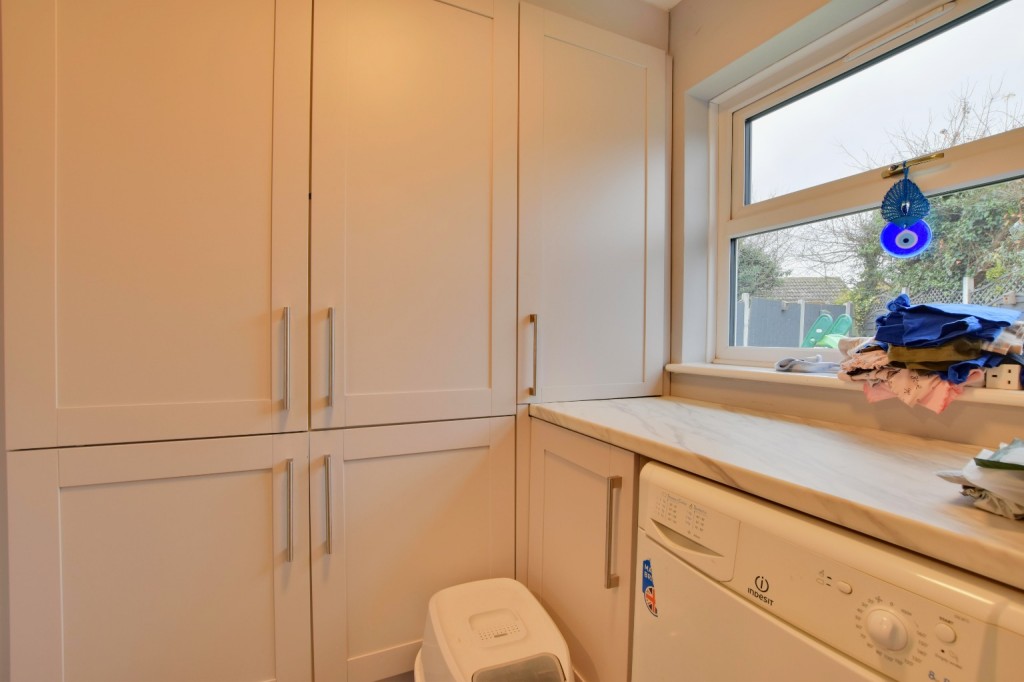 Images for Captains Wood Road, Great Totham EAID:ISSL BID:401