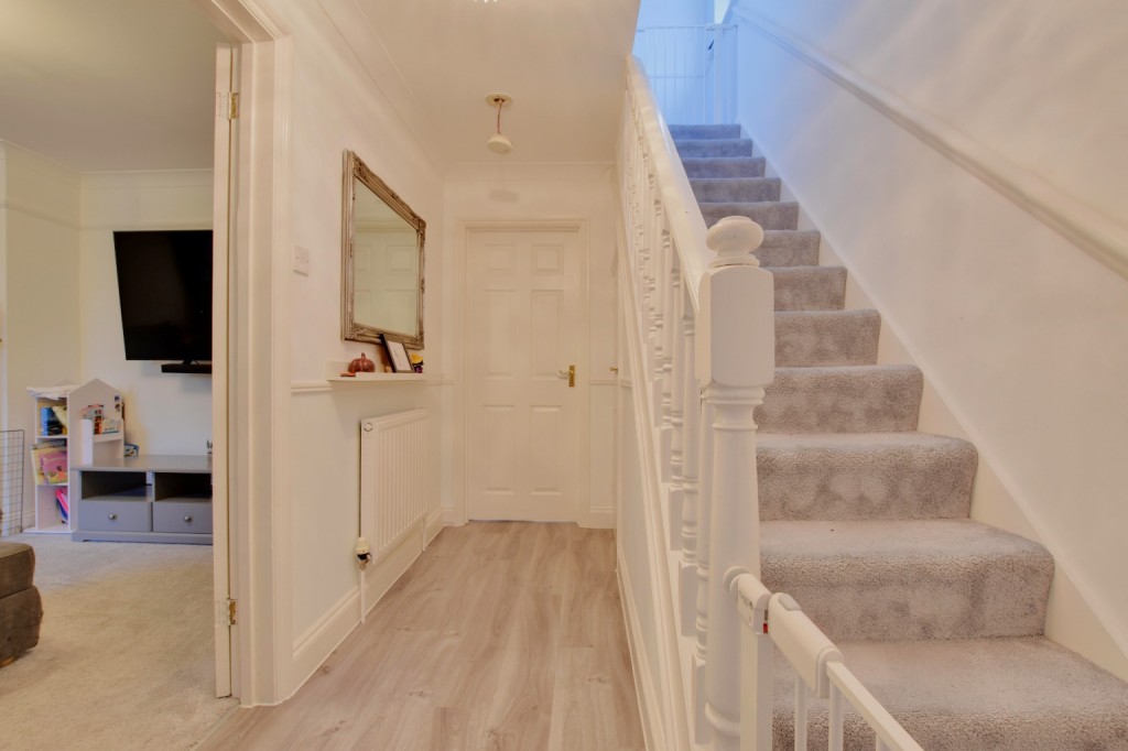 Images for Captains Wood Road, Great Totham EAID:ISSL BID:401