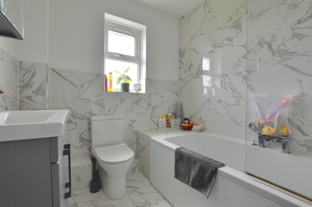 Images for Captains Wood Road, Great Totham EAID:ISSL BID:401