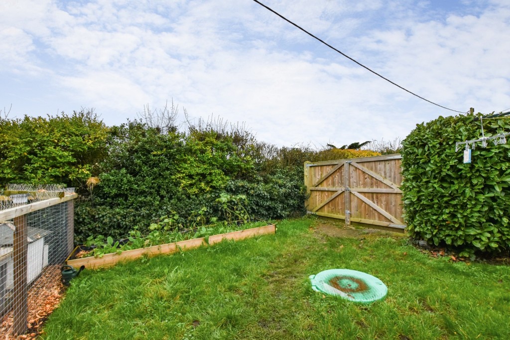 Images for Captains Wood Road, Great Totham EAID:ISSL BID:401