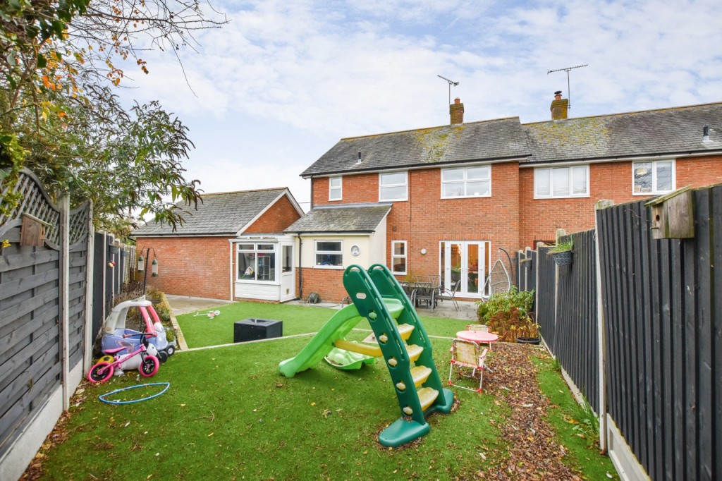 Images for Captains Wood Road, Great Totham EAID:ISSL BID:401