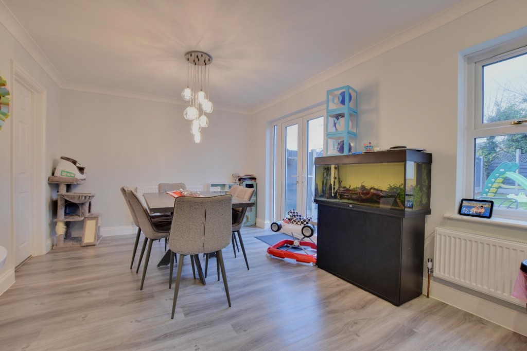 Images for Captains Wood Road, Great Totham EAID:ISSL BID:401