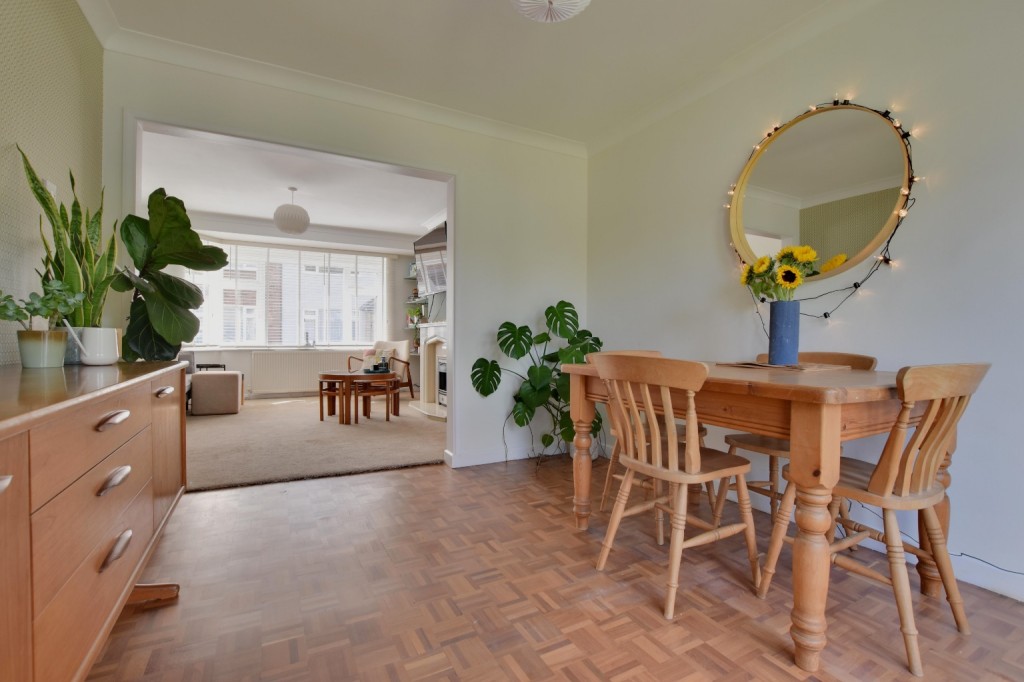 Images for Crescent Road, Heybridge EAID:ISSL BID:401