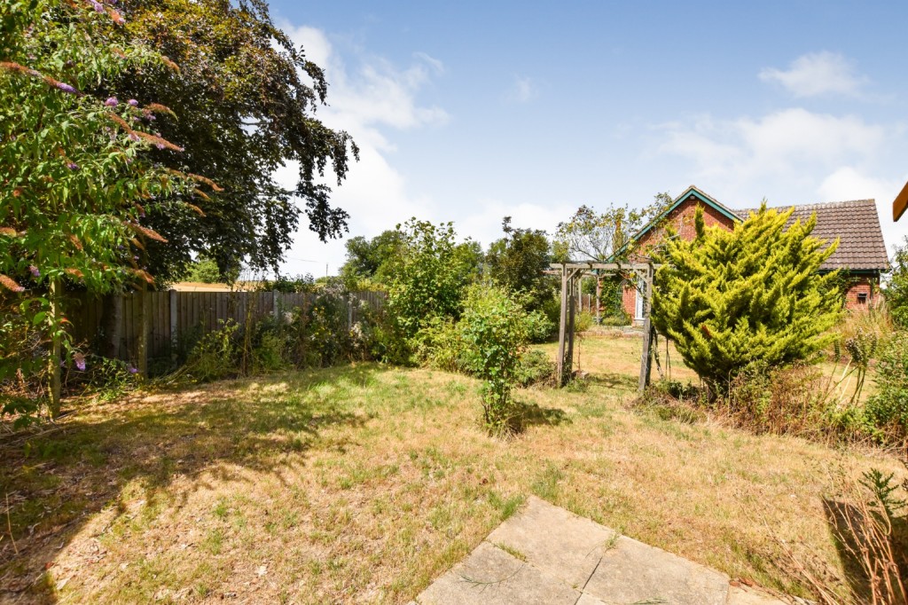 Images for Main Road, Mundon EAID:ISSL BID:401