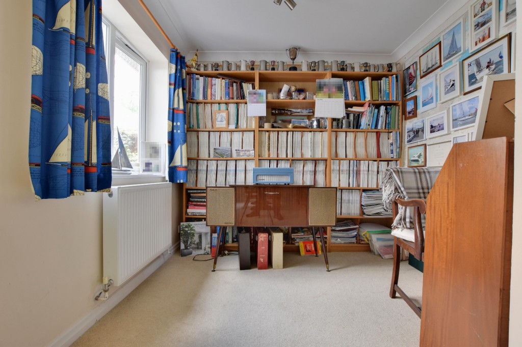 Images for Longship Way, Maldon EAID:ISSL BID:401