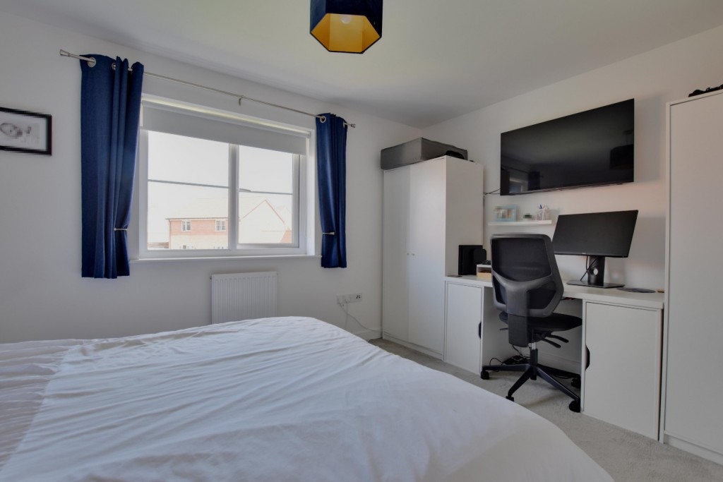 Images for Defiant Drive, Maldon EAID:ISSL BID:401
