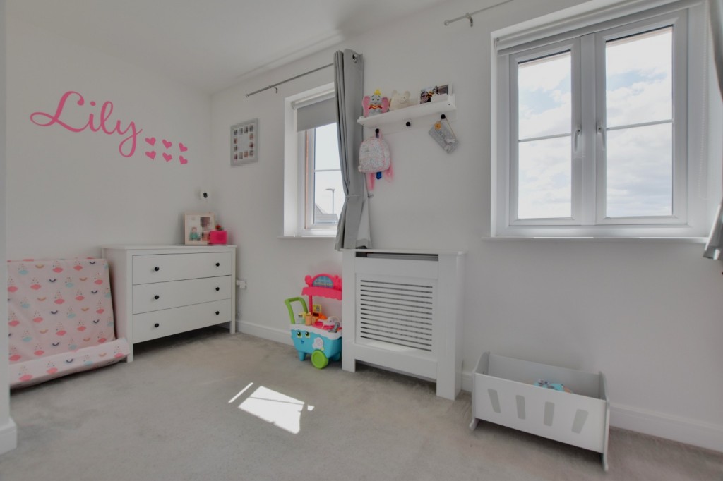 Images for Defiant Drive, Maldon EAID:ISSL BID:401