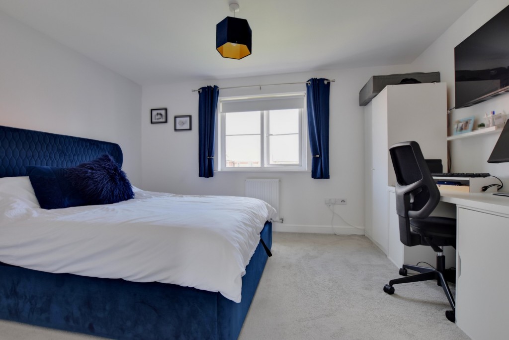 Images for Defiant Drive, Maldon EAID:ISSL BID:401