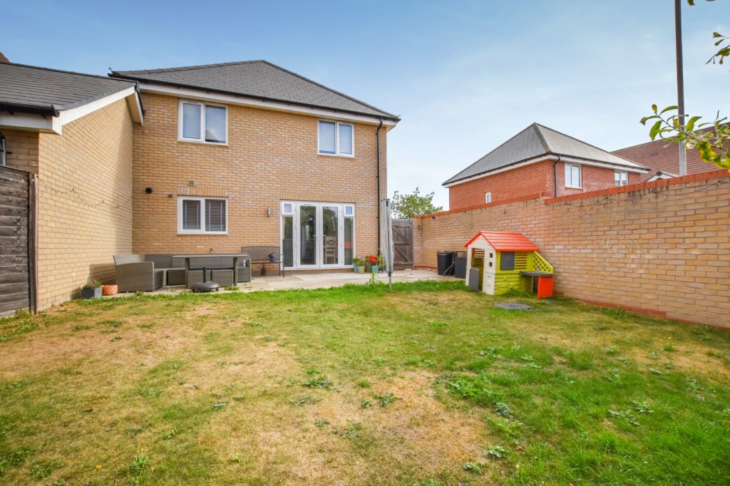 Images for Barbrook Avenue, Heybridge EAID:ISSL BID:401