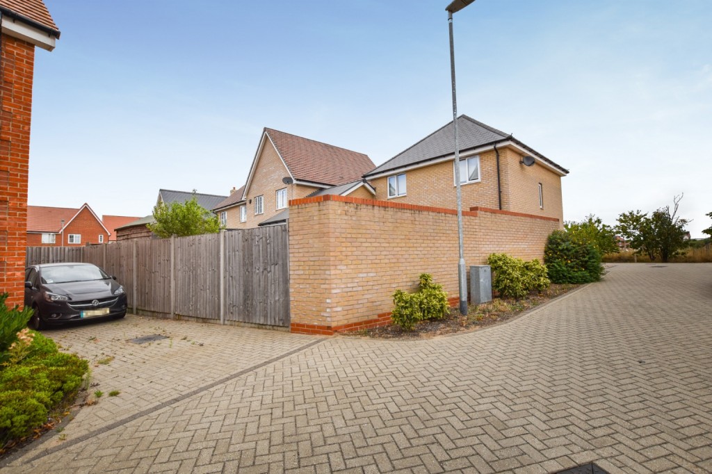 Images for Barbrook Avenue, Heybridge EAID:ISSL BID:401