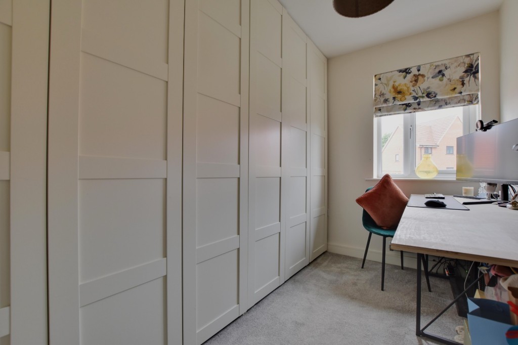 Images for Mons Way, Maldon EAID:ISSL BID:401