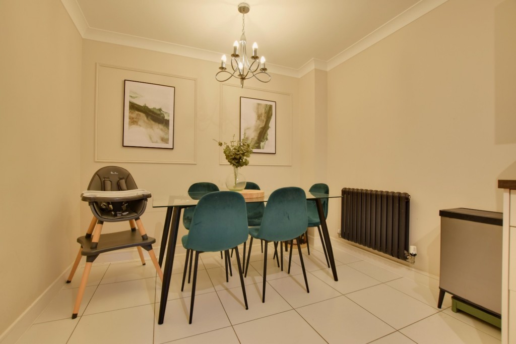 Images for Mons Way, Maldon EAID:ISSL BID:401