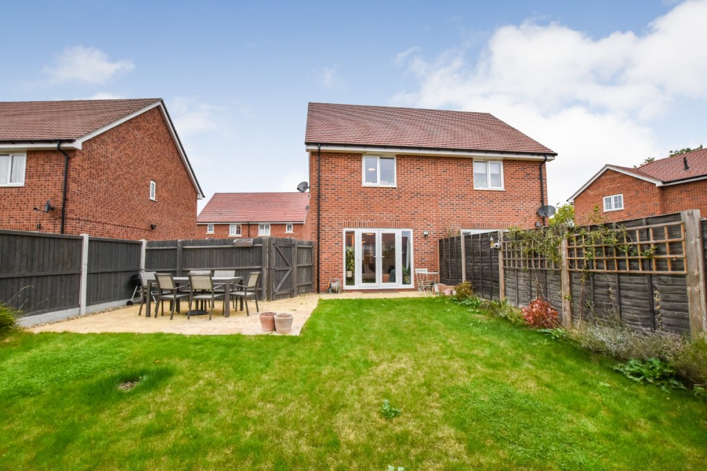 Images for Dickens Close, Maldon EAID:ISSL BID:401