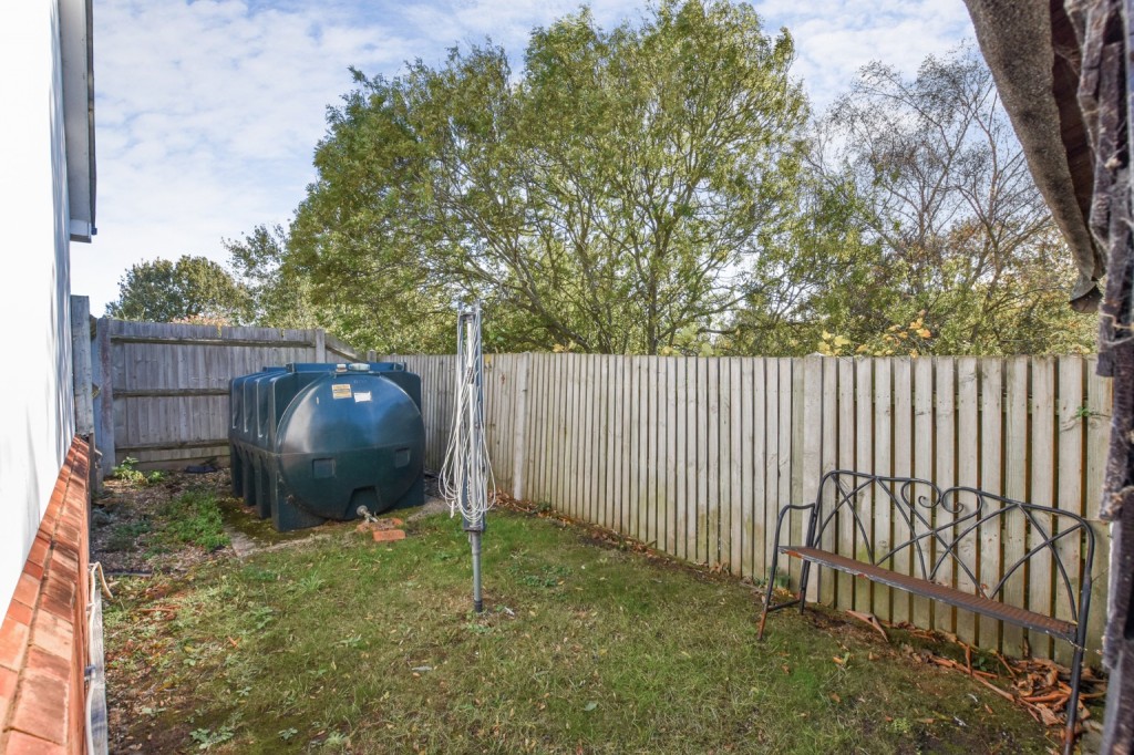 Images for St Peters Walk, Great Totham EAID:ISSL BID:401