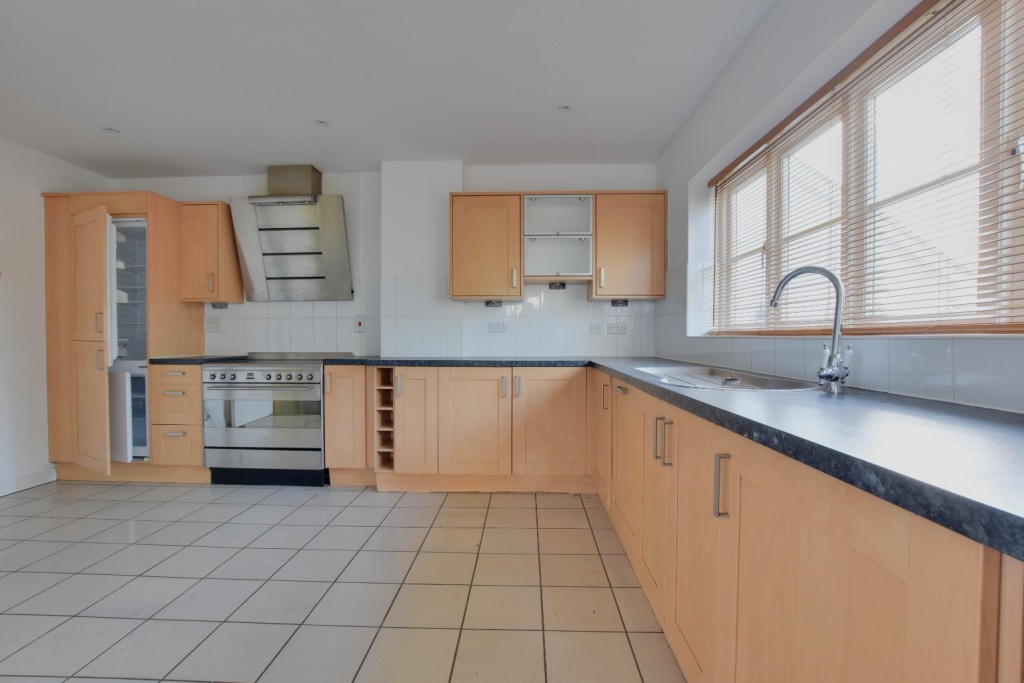 Images for St Peters Walk, Great Totham EAID:ISSL BID:401