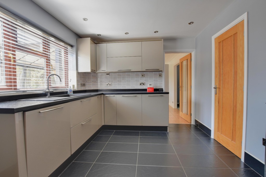 Images for Scraley Road, Heybridge EAID:ISSL BID:401