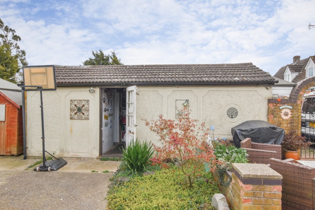Images for Mundon Road, Maldon EAID:ISSL BID:401