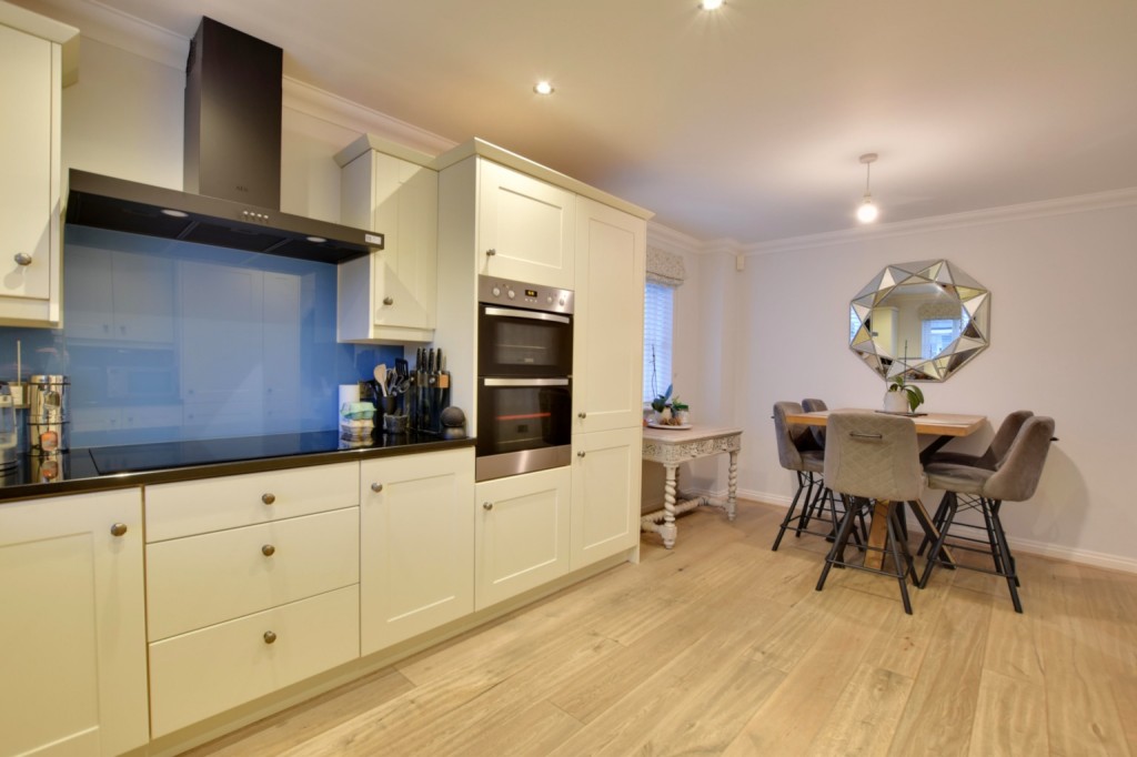 Images for Willow Court, Cold Norton EAID:ISSL BID:401