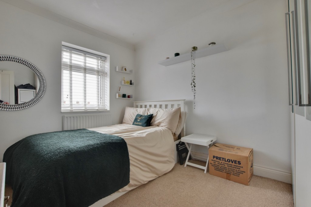 Images for Oak Road, Heybridge, Maldon EAID:ISSL BID:401