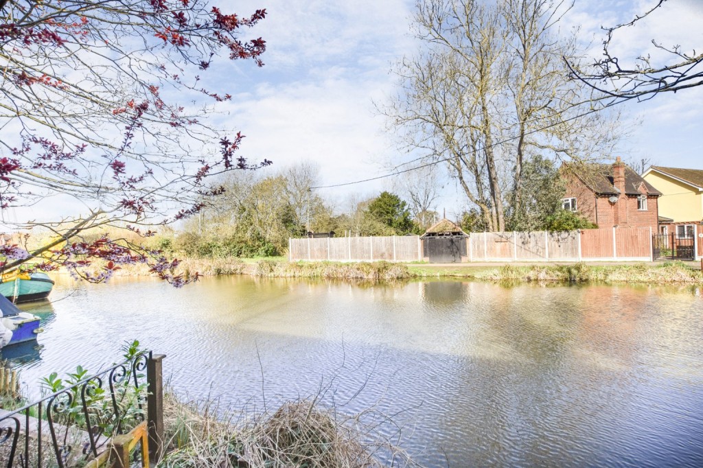 Images for Benbridge Close, Heybridge EAID:ISSL BID:401