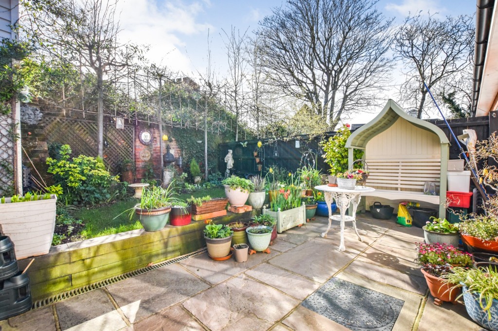 Images for High Street, Maldon, Essex, CM9 EAID:ISSL BID:401