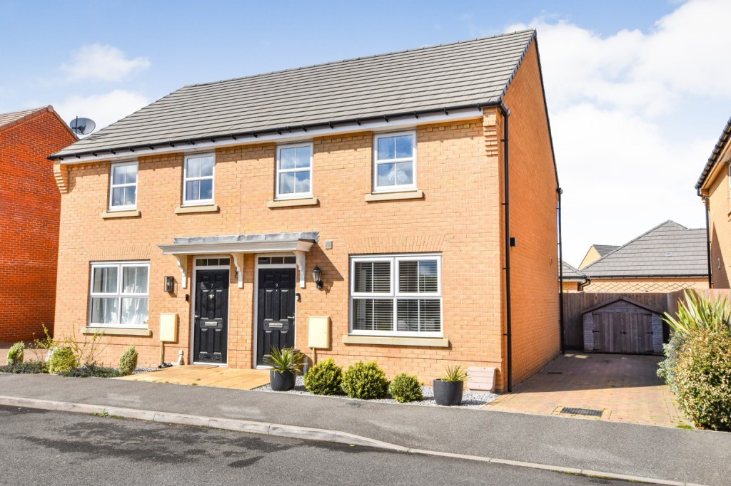 Images for Hare Grove, Southminster EAID:ISSL BID:401