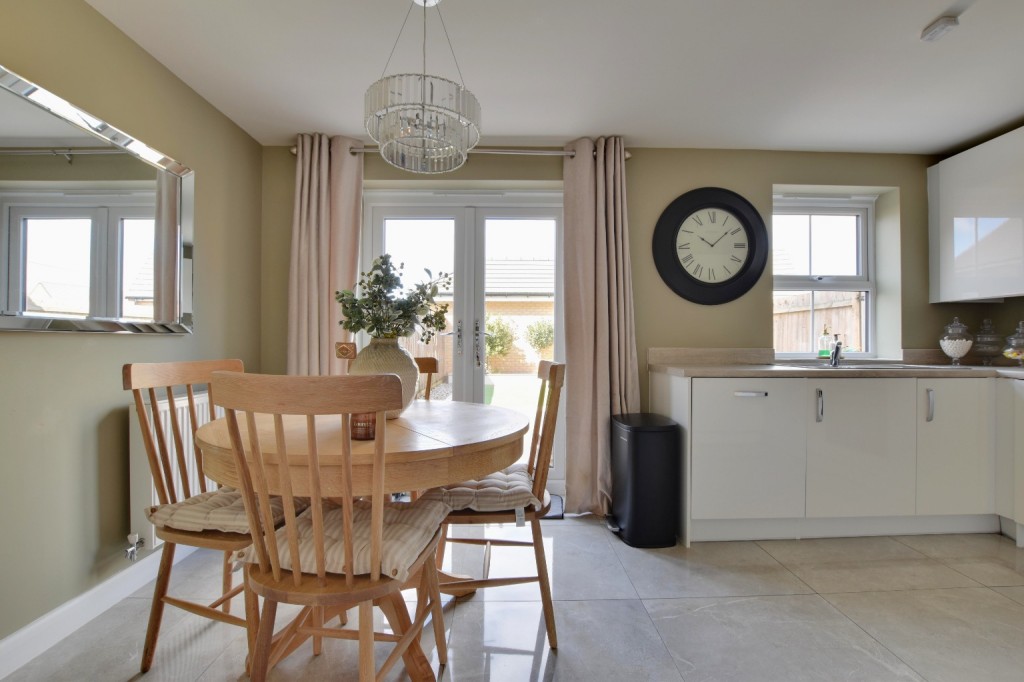 Images for Hare Grove, Southminster EAID:ISSL BID:401