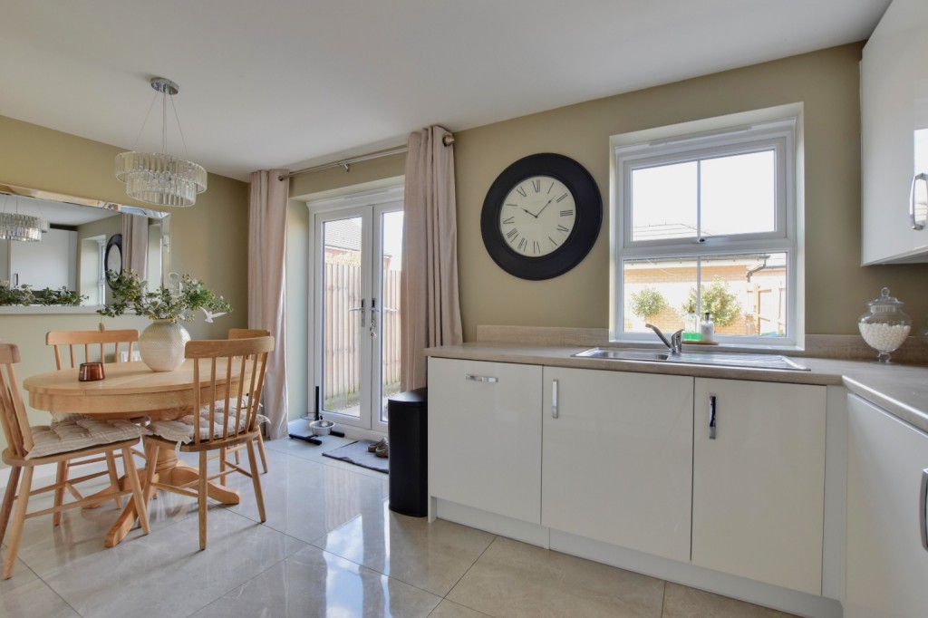 Images for Hare Grove, Southminster EAID:ISSL BID:401