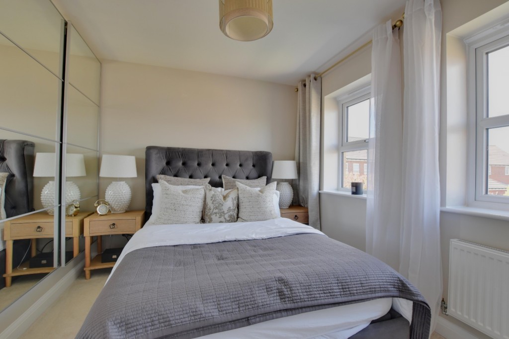 Images for Hare Grove, Southminster EAID:ISSL BID:401