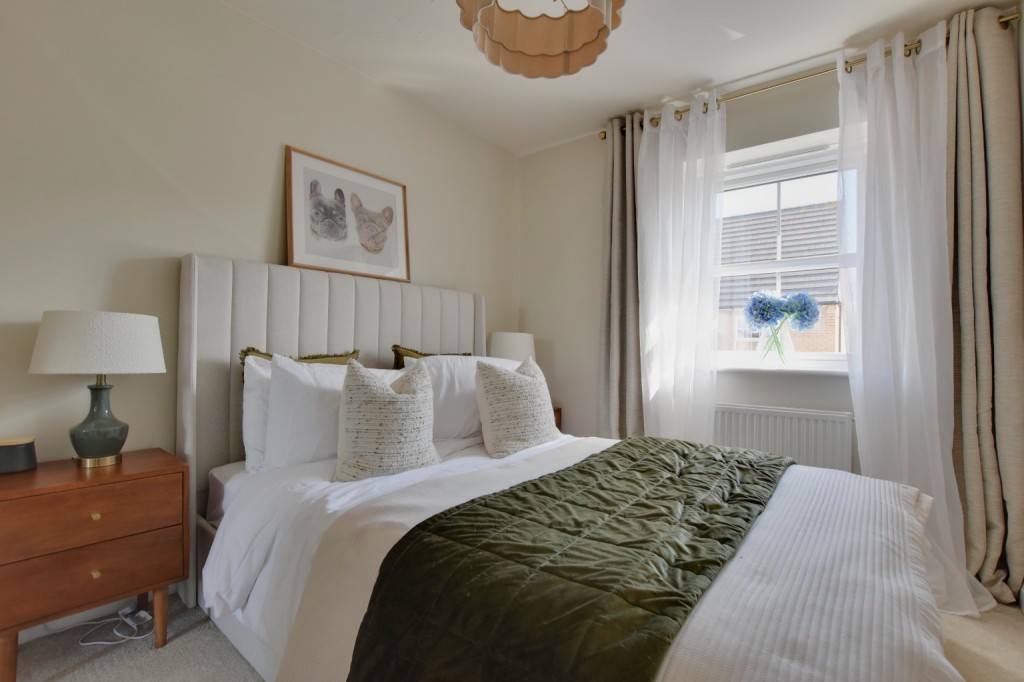 Images for Hare Grove, Southminster EAID:ISSL BID:401