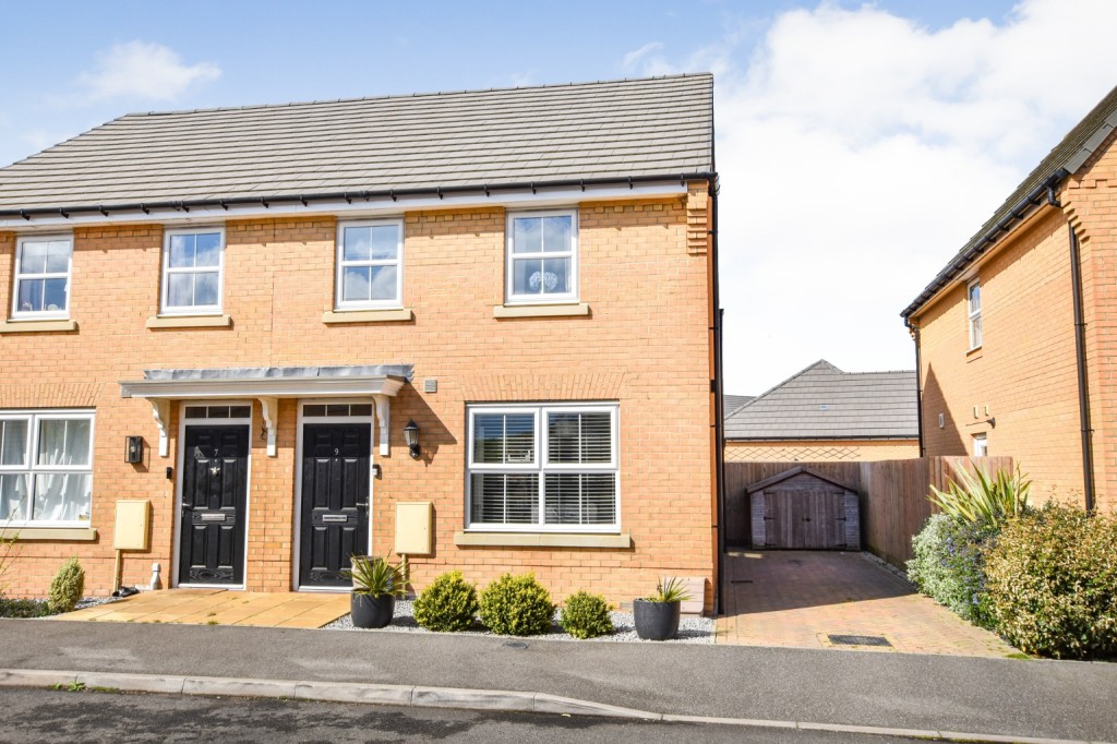 Images for Hare Grove, Southminster EAID:ISSL BID:401