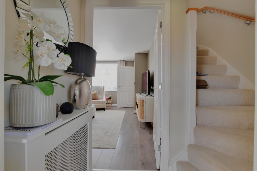 Images for Hare Grove, Southminster EAID:ISSL BID:401