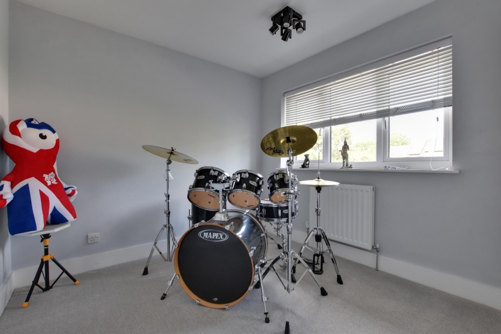 Images for Ferris Avenue, Cold Norton EAID:ISSL BID:401