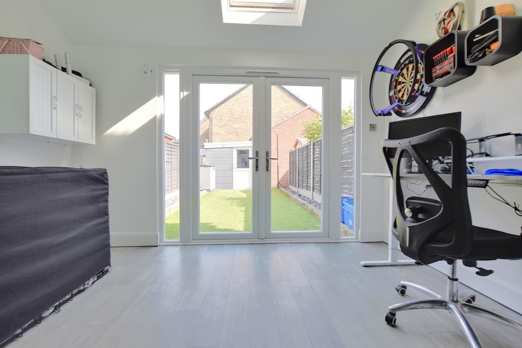 Images for Sanderling Gardens, Heybridge EAID:ISSL BID:401