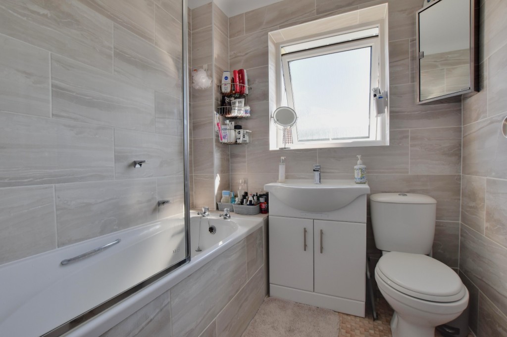 Images for Rowan Drive, Heybridge EAID:ISSL BID:401