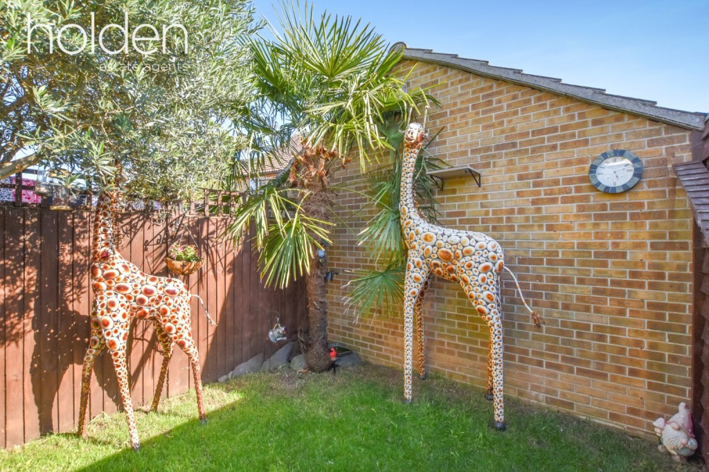 Images for Rowan Drive, Heybridge EAID:ISSL BID:401